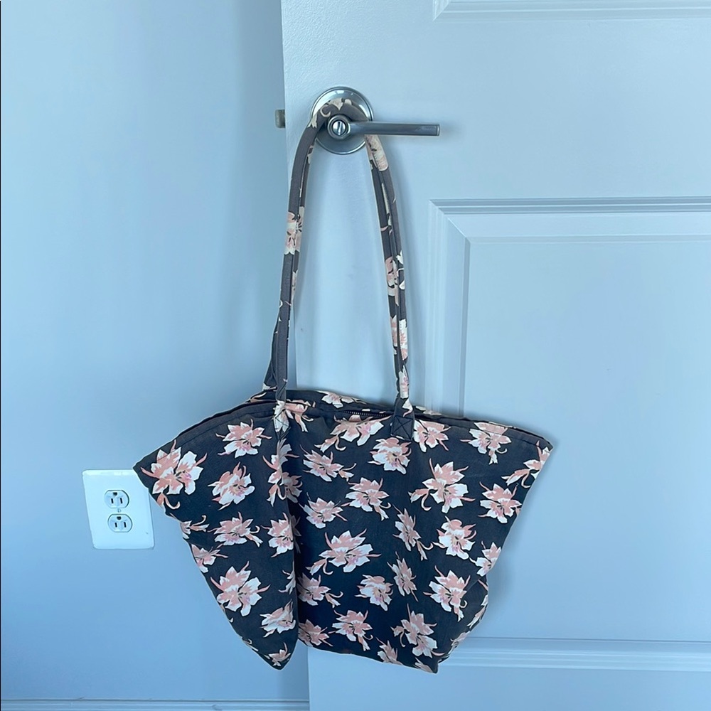 Rare OG Acacia Tote Bag 🖤